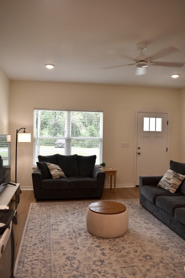 1359 E Chestnut Ave #1 - Photo 6 of 21