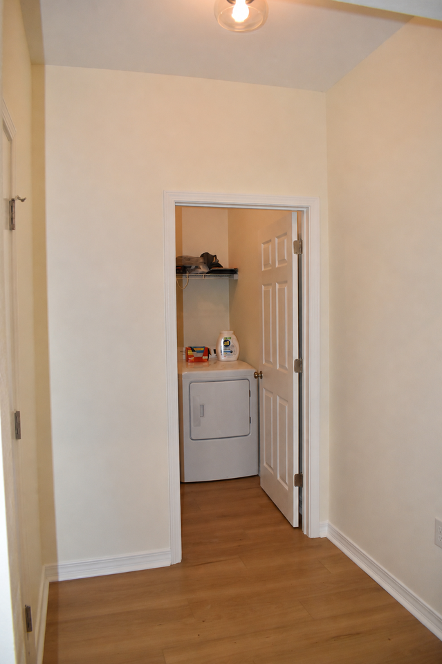 1359 E Chestnut Ave #1 - Photo 7 of 21