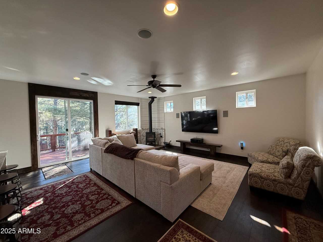 3053 Shiprock Ovi - Photo 3 of 11