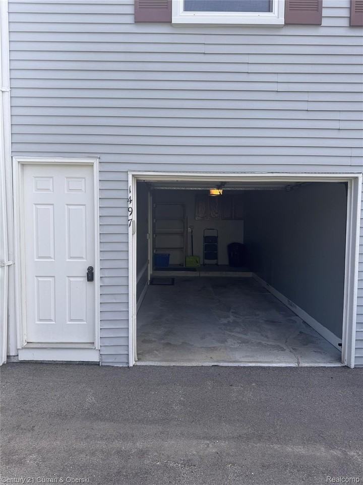 1497 Harbor Dr - Photo 2 of 22