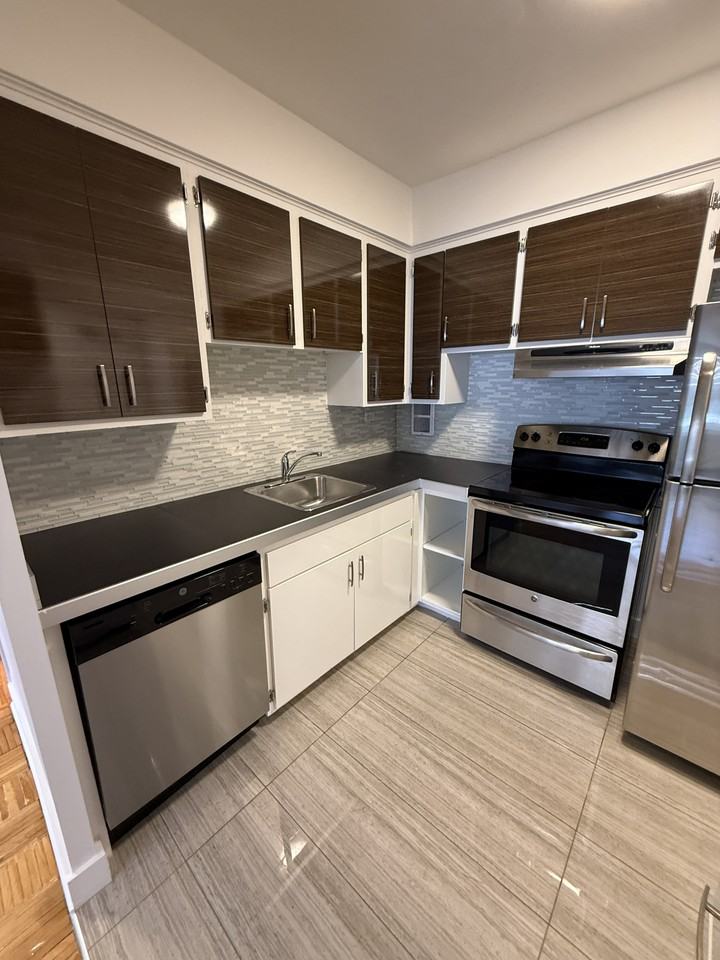 1400 Avenue des Pins Ouest - Photo 16