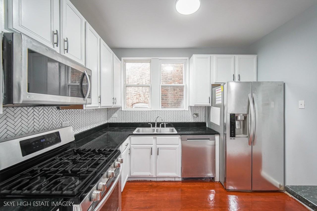 6720 S Paxton Ave - Photo 4 of 18