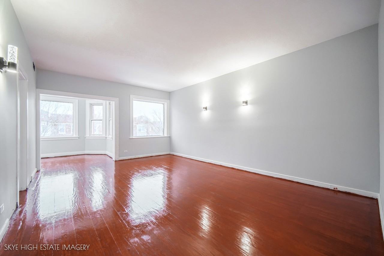 6720 S Paxton Ave - Photo 6 of 18