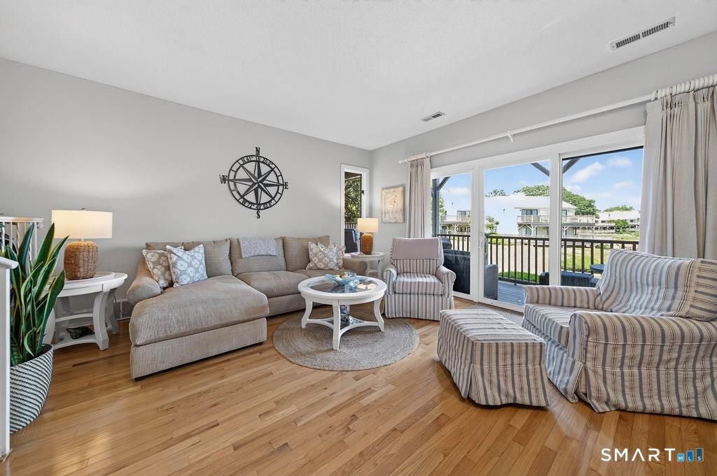 42 Turtle Bay Dr - Photo 7 of 38