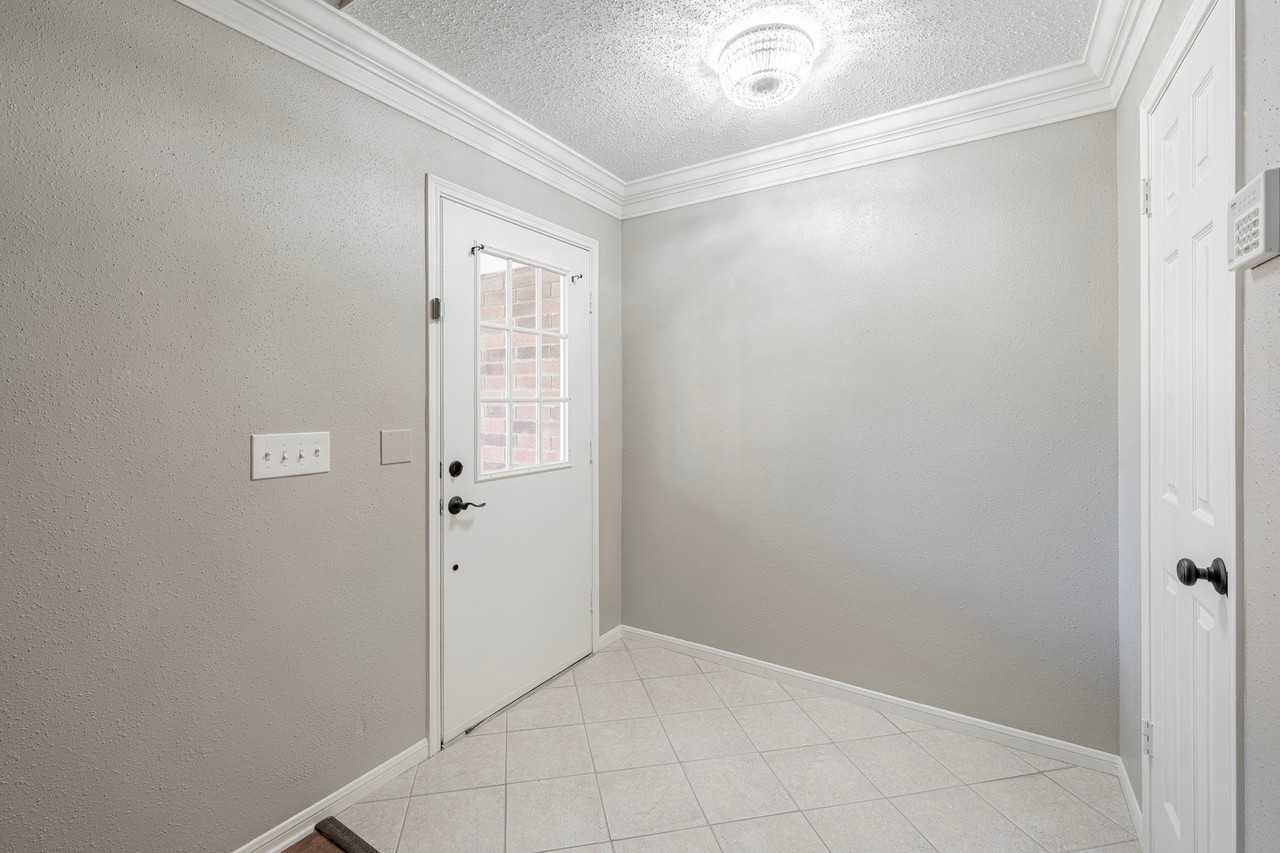 23 E Stony Bridge Cir - Photo 5 of 43