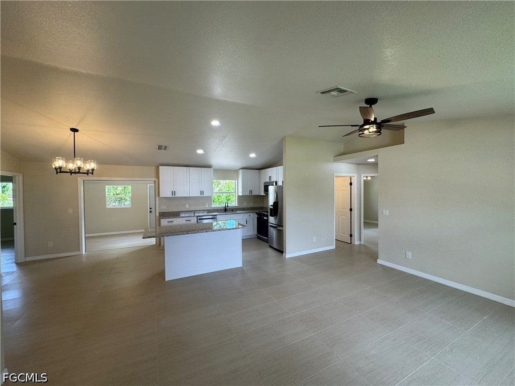 4426 Sw Santa Barbara Pl - Photo 4 of 36
