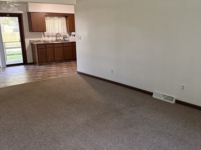 313 South Ave - Photo 4 of 16