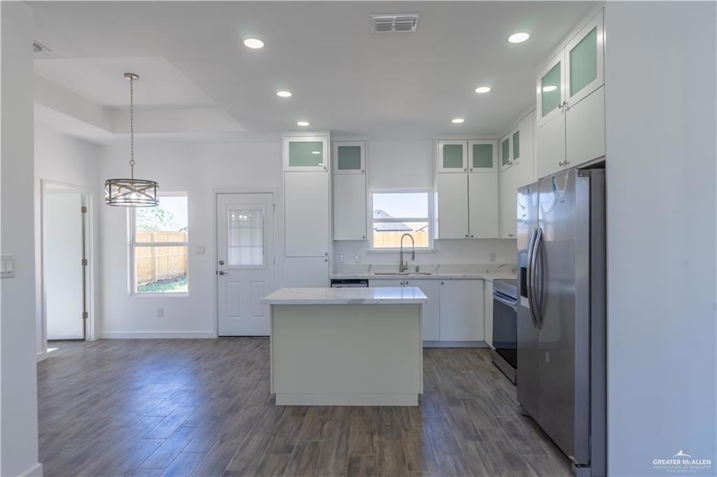 10901 N Sugar Bear Dr - Photo 4 of 15