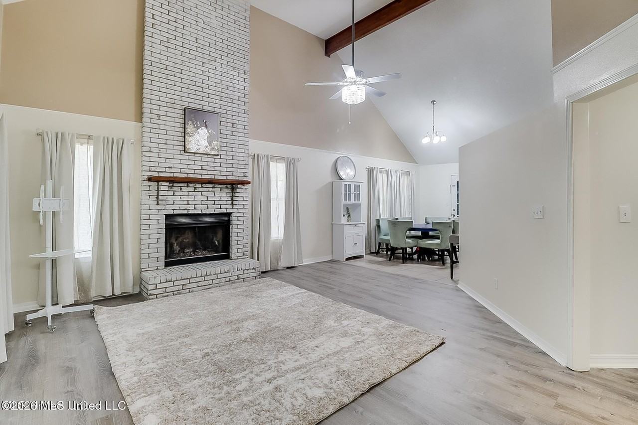 9228 Point Aux Chenes Rd - Photo 3 of 24
