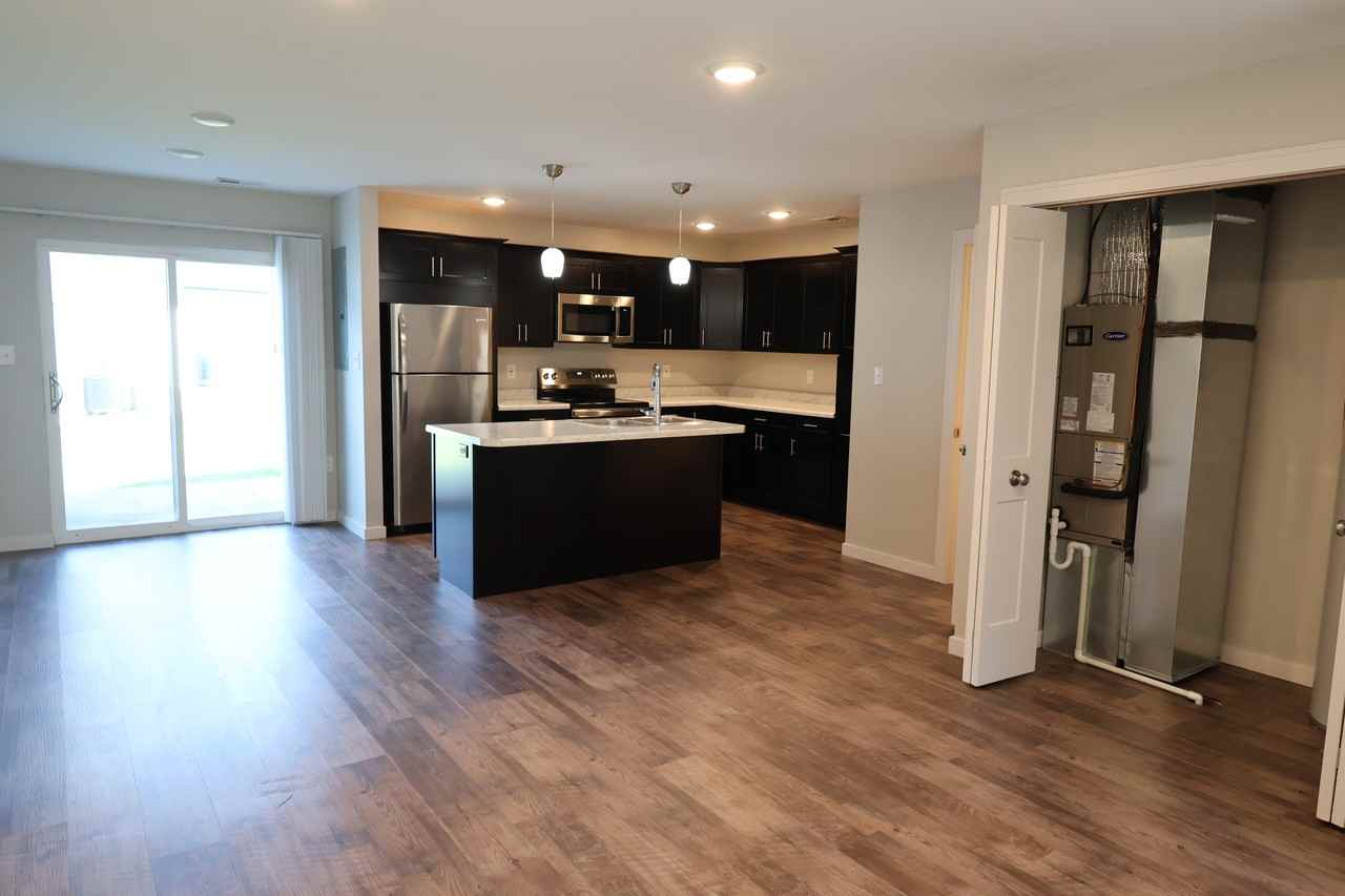 303 Creekview Dr #303 - Photo 3 of 50