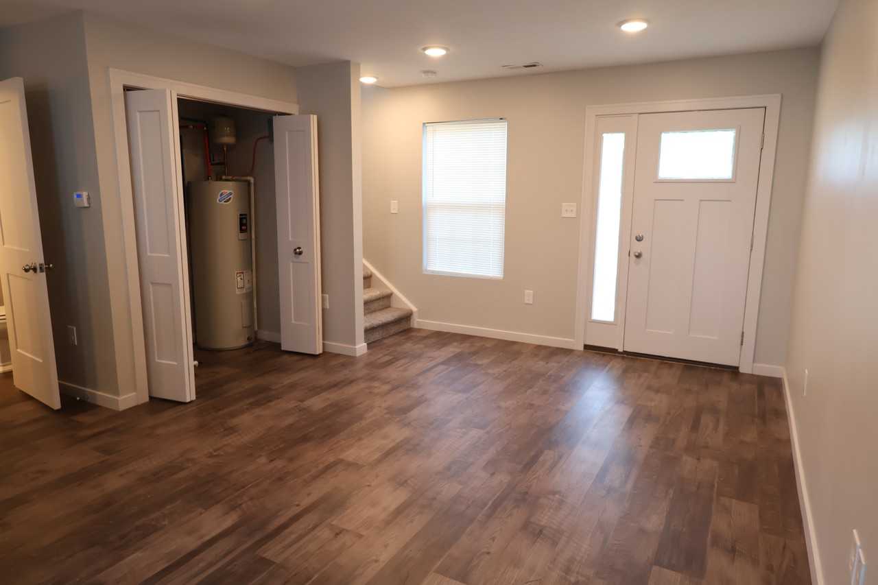 303 Creekview Dr #303 - Photo 5 of 50