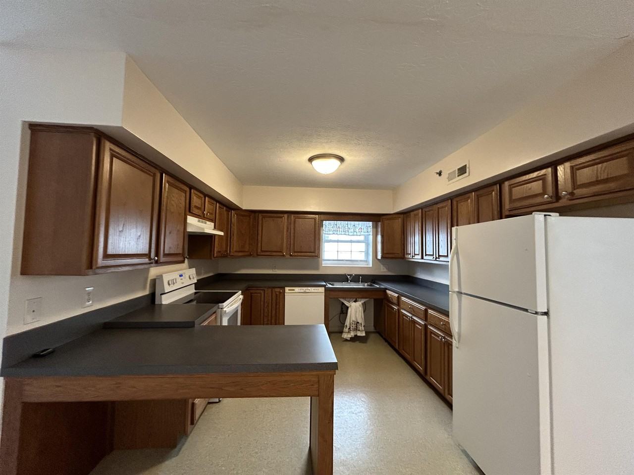 17 Rosewood Ct #103 - Photo 6 of 17