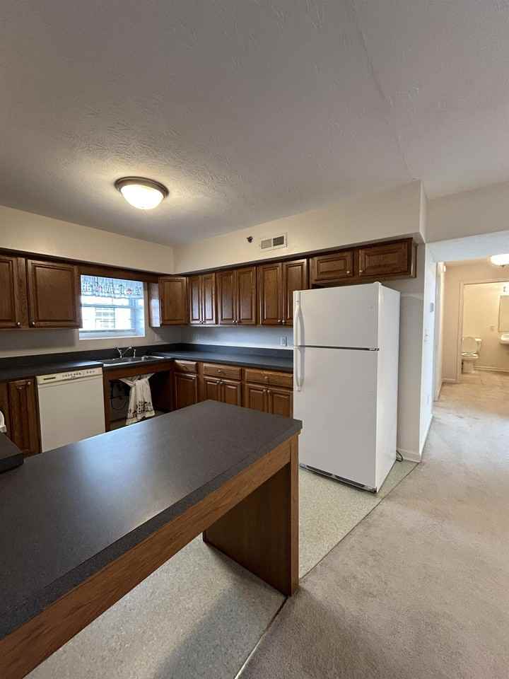 17 Rosewood Ct #103 - Photo 7 of 17