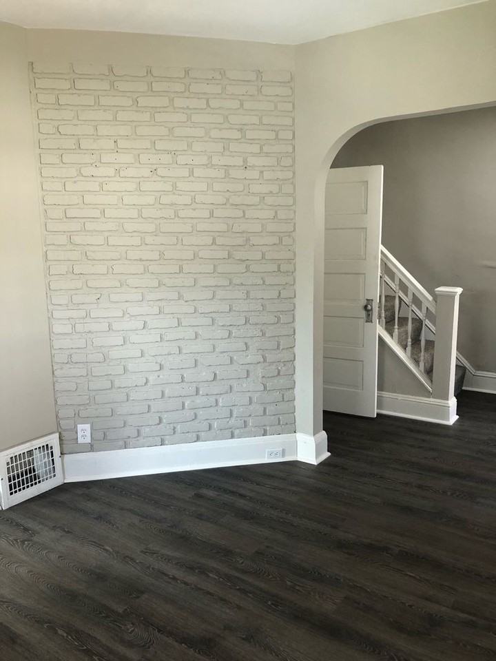 2005 Kenneth Ave - Photo 6 of 17