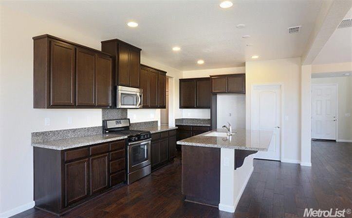 872 Calico Dr #1 - Photo 4 of 8
