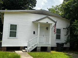 featured image of 2281 Virginia St
