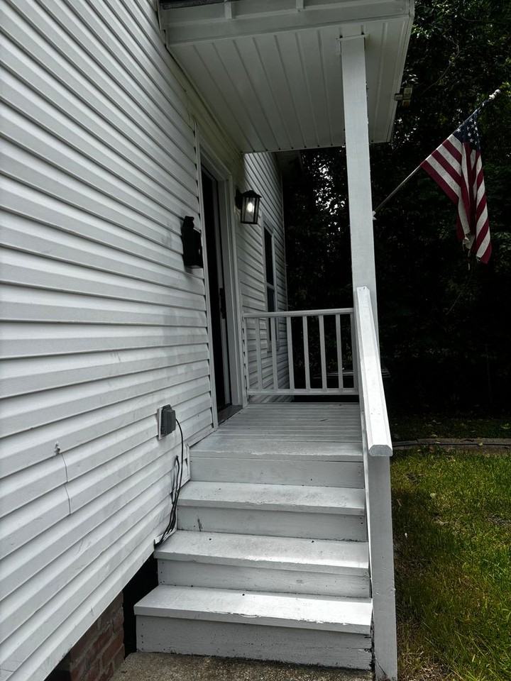 2281 Virginia St - Photo 2 of 21