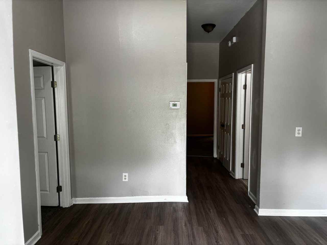 2281 Virginia St - Photo 4 of 21