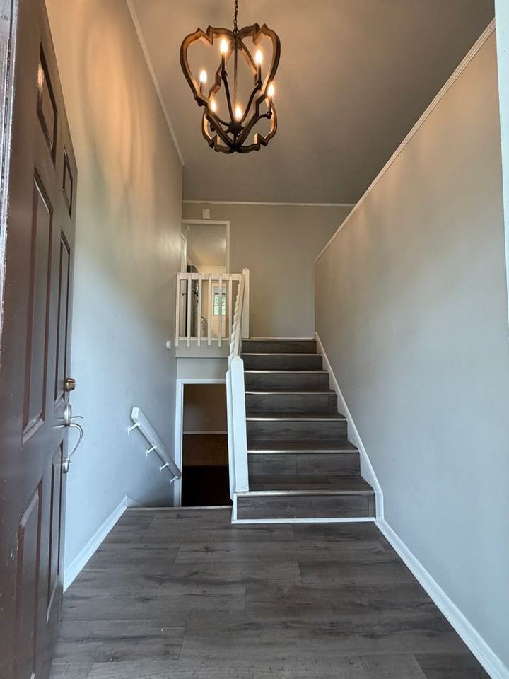 5818 Holly Trce - Photo 2 of 27