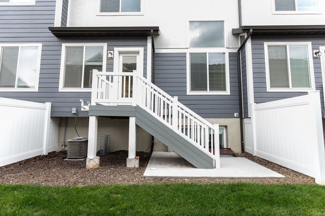 3856 W 1650 N - Photo 3 of 15