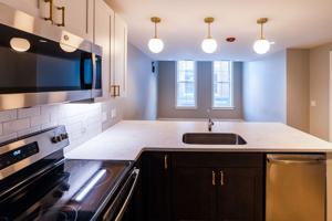 featured image of 32 N Park Row