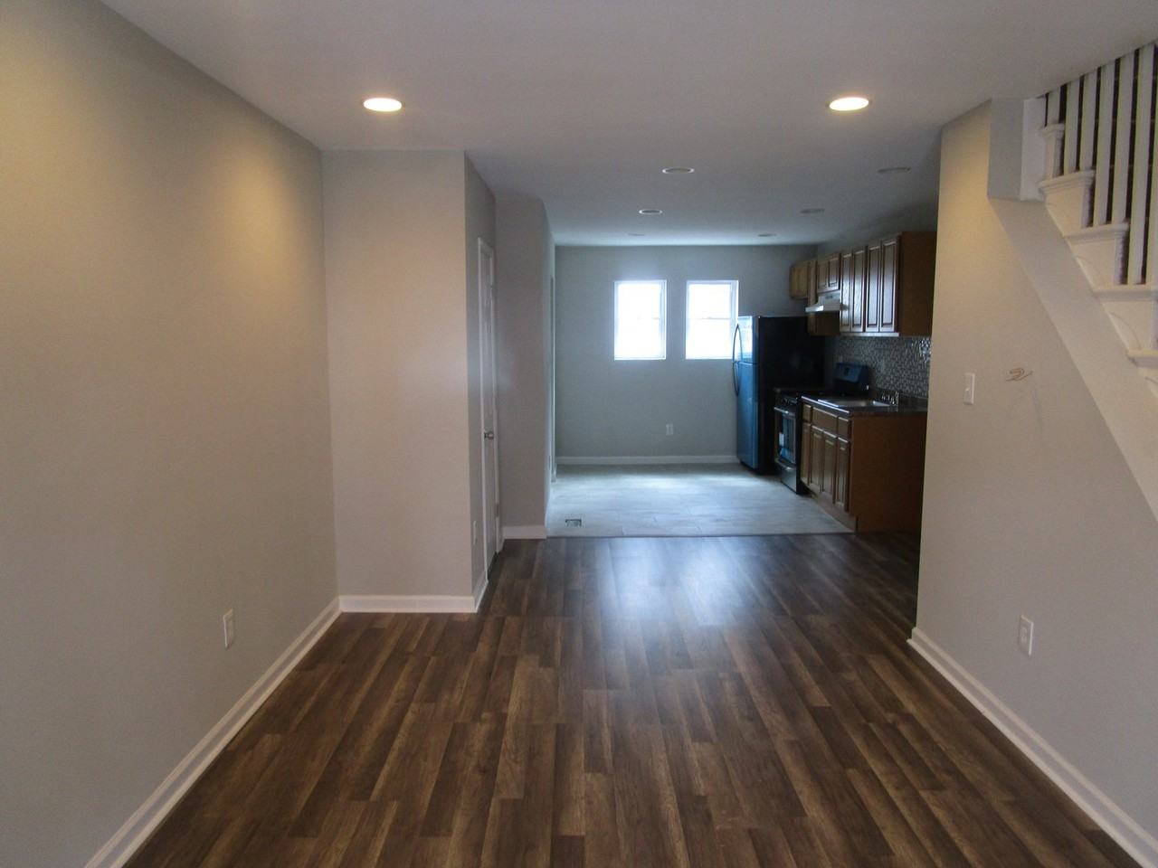 7720 Temple Rd - Photo 3 of 7
