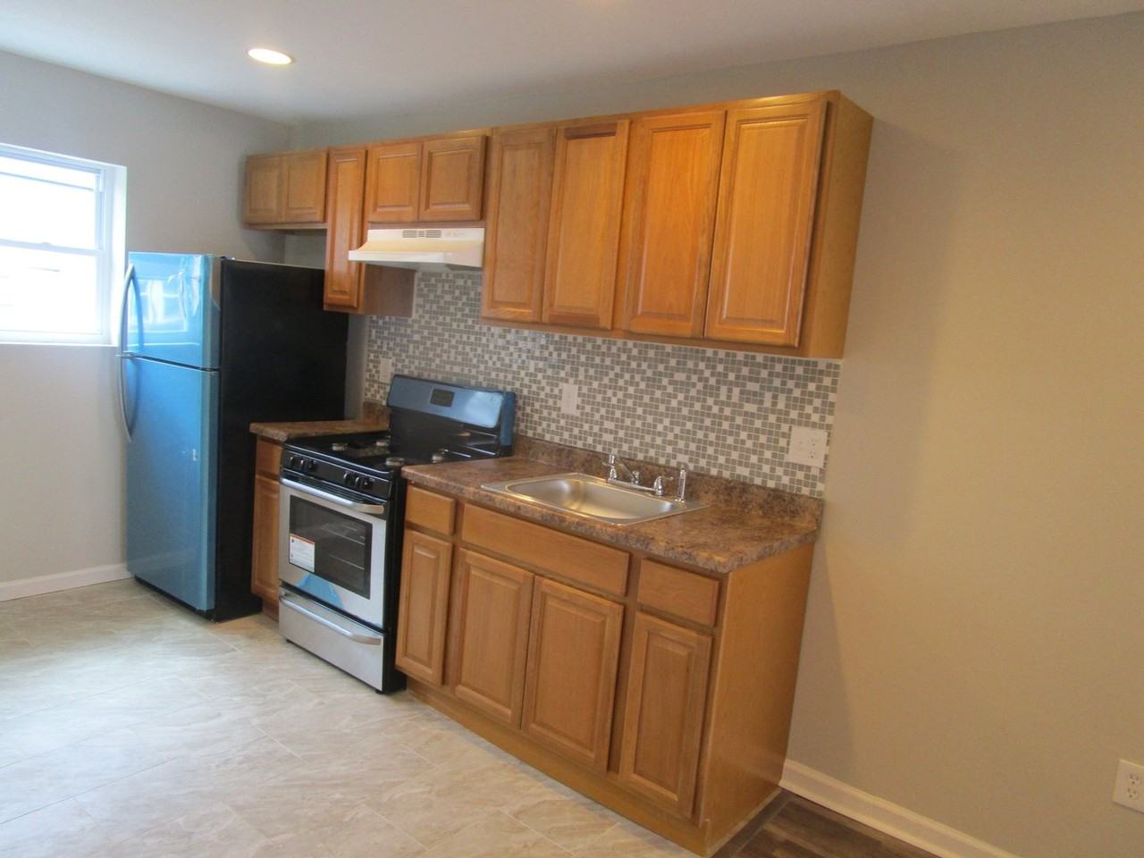 7720 Temple Rd - Photo 4 of 7