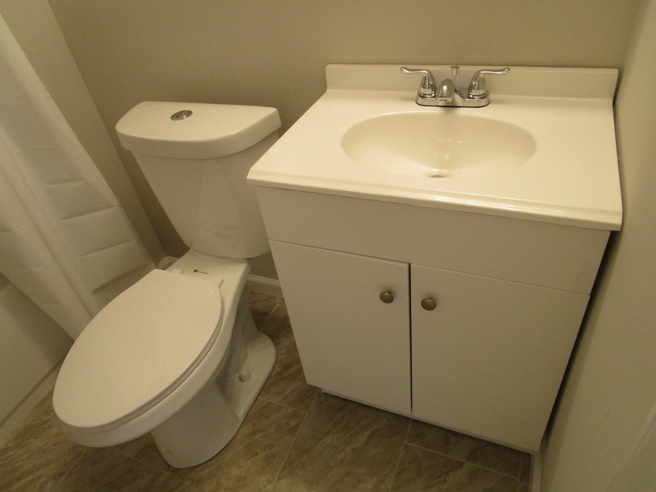 7720 Temple Rd - Photo 7 of 7