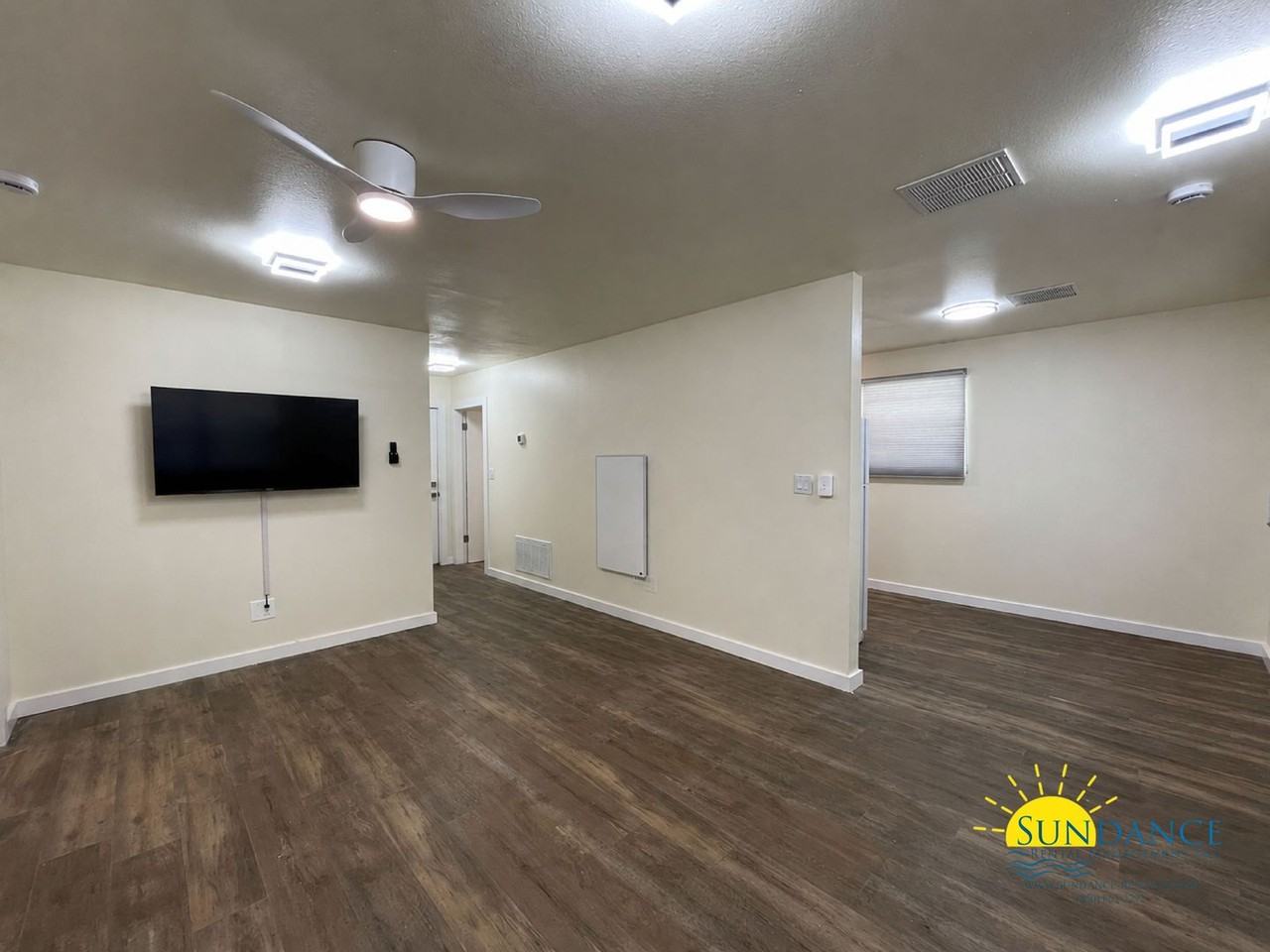 40 4th Ave - Photo 2 of 21
