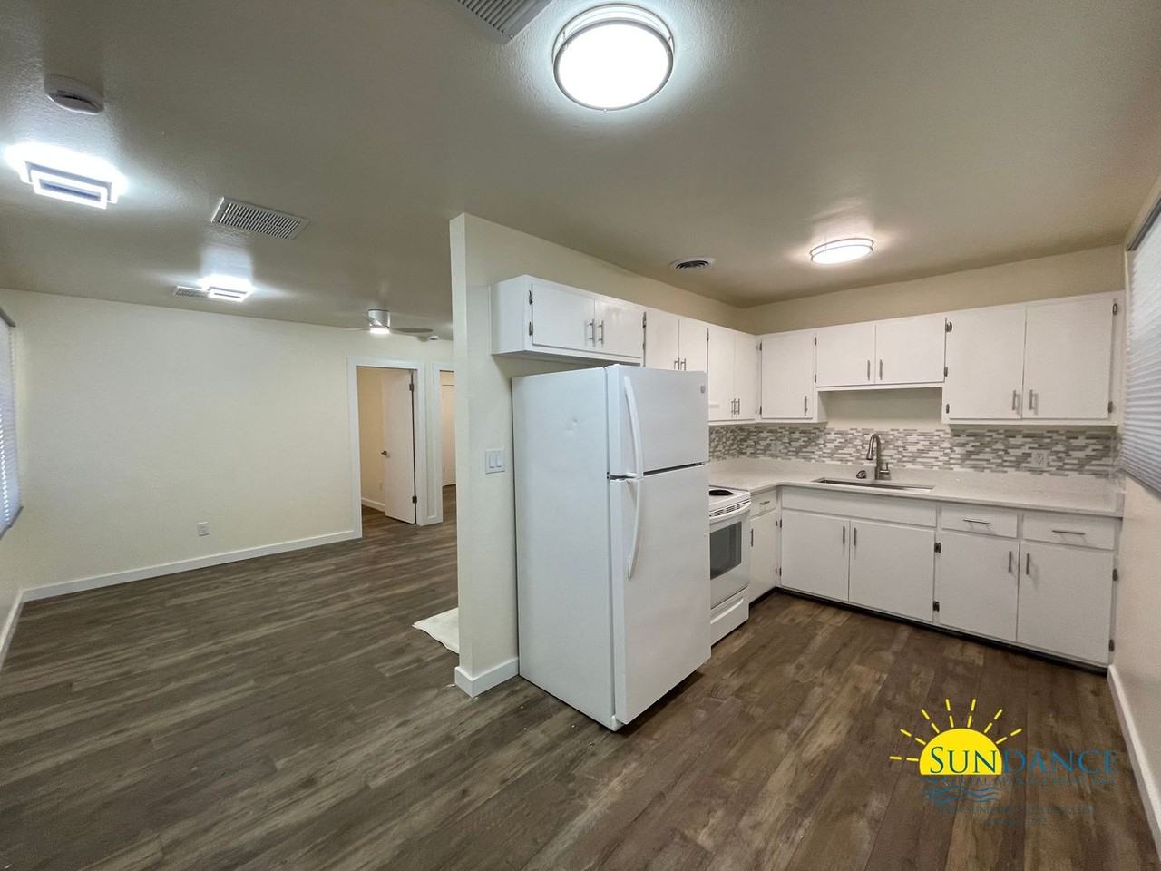 40 4th Ave - Photo 3 of 21