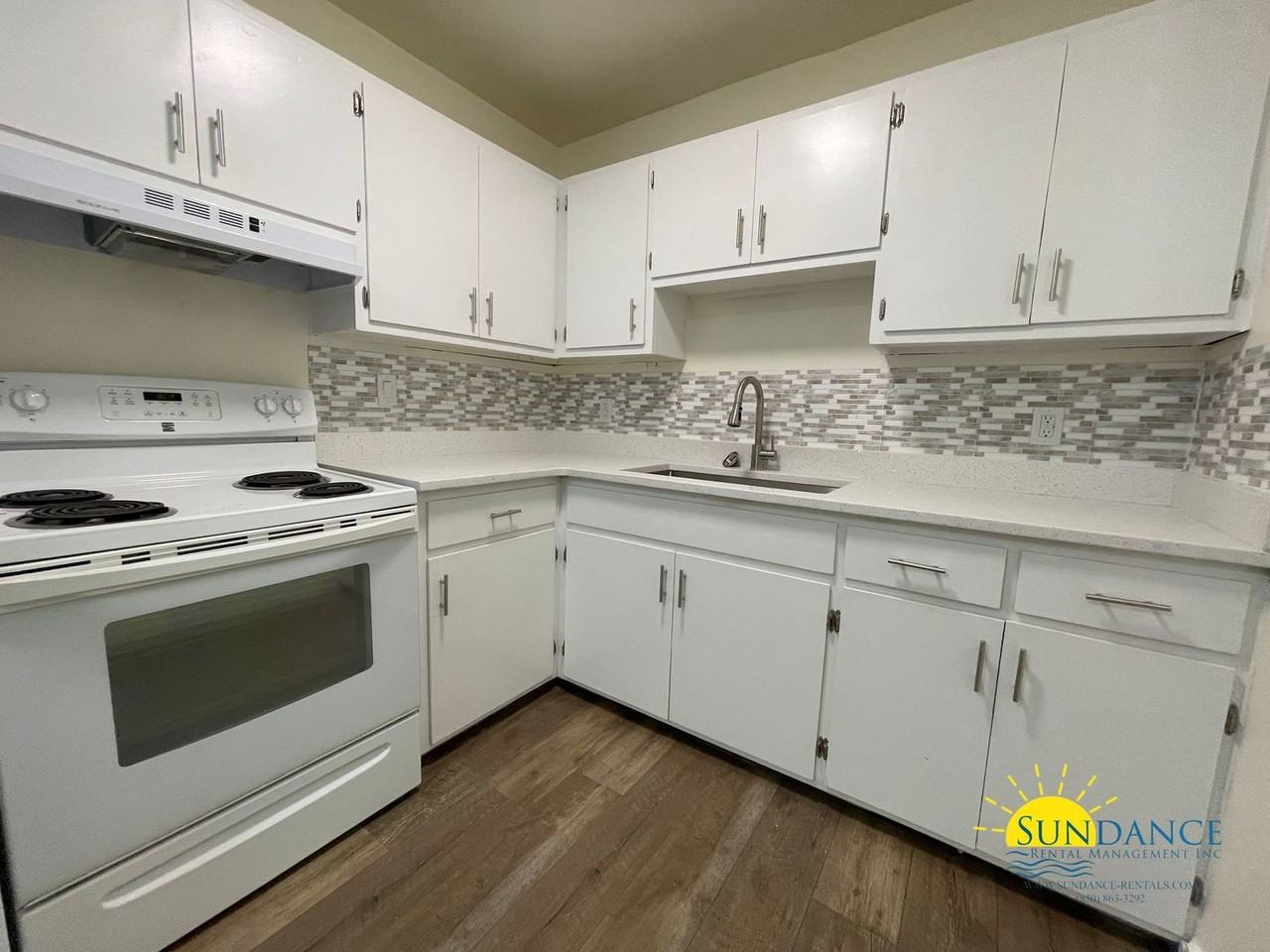 40 4th Ave - Photo 5 of 21