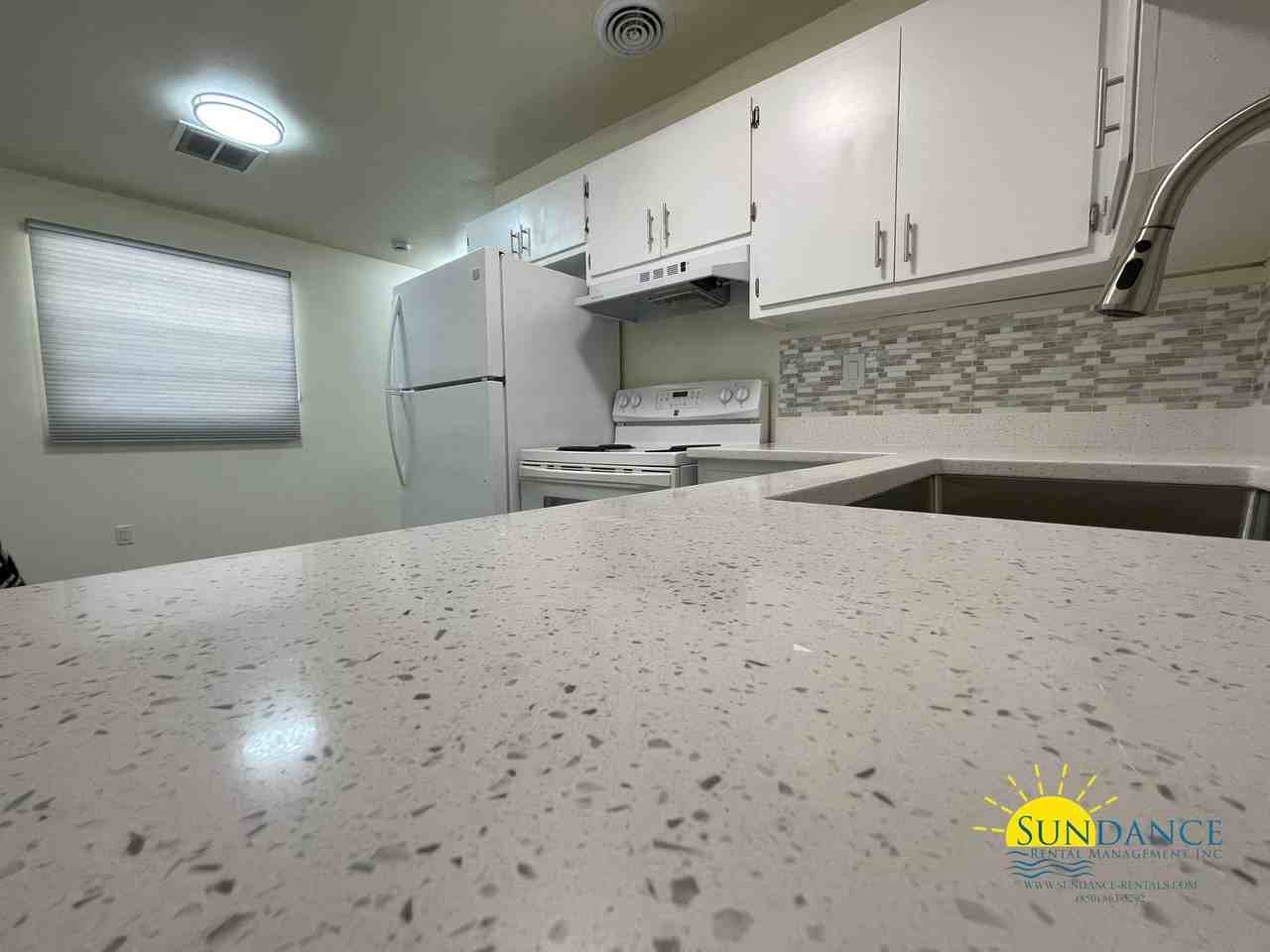 40 4th Ave - Photo 6 of 21