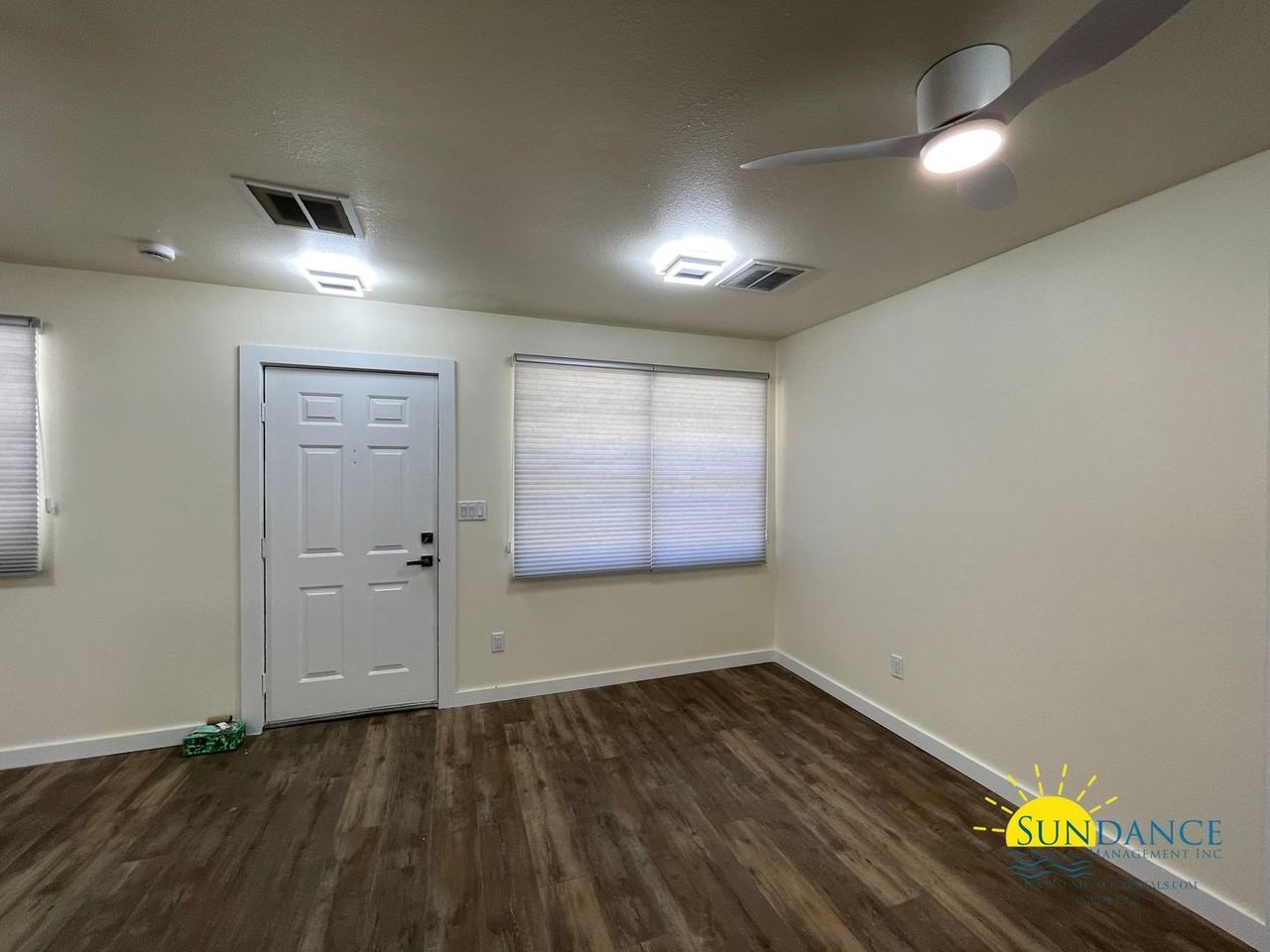 40 4th Ave - Photo 7 of 21