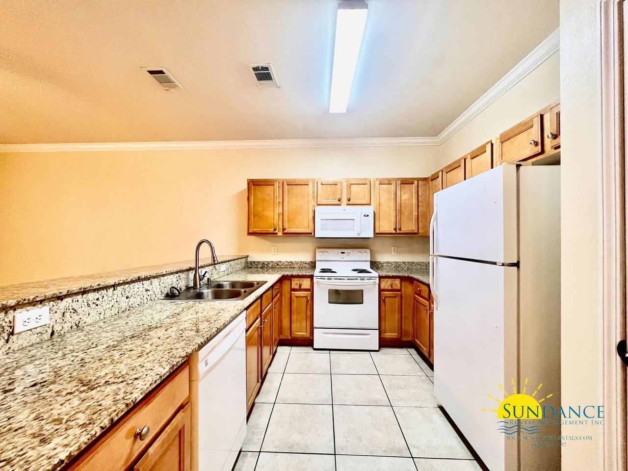 123 Tooke St - Photo 3 of 14