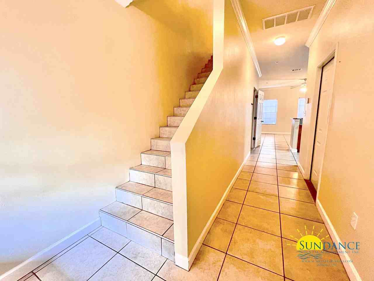 123 Tooke St - Photo 4 of 14