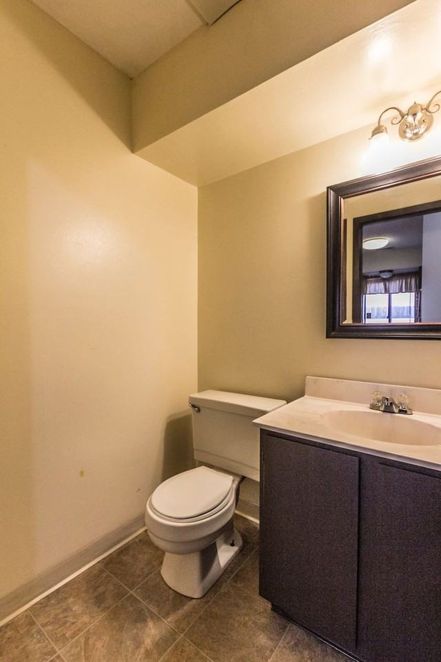1948 E Bell Ave - Photo 5 of 17
