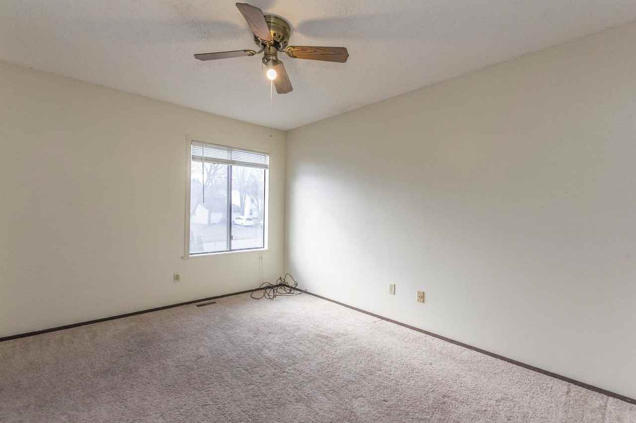 1948 E Bell Ave - Photo 7 of 17