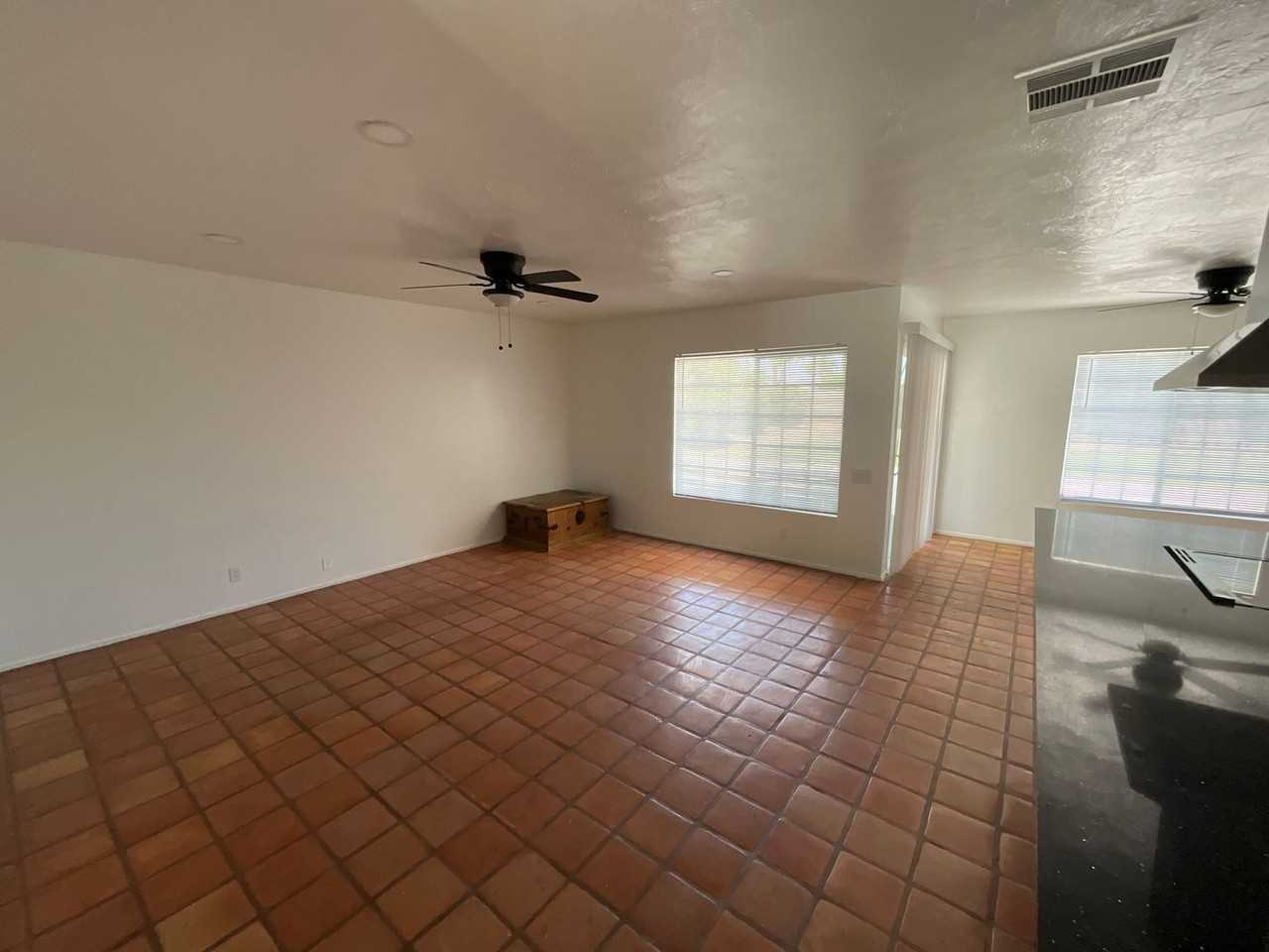 74378 Myrsine Ave - Photo 2 of 17