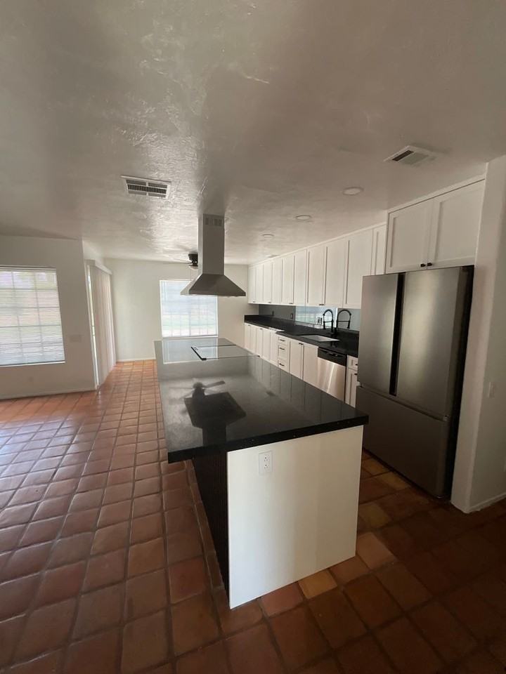 74378 Myrsine Ave - Photo 6 of 17