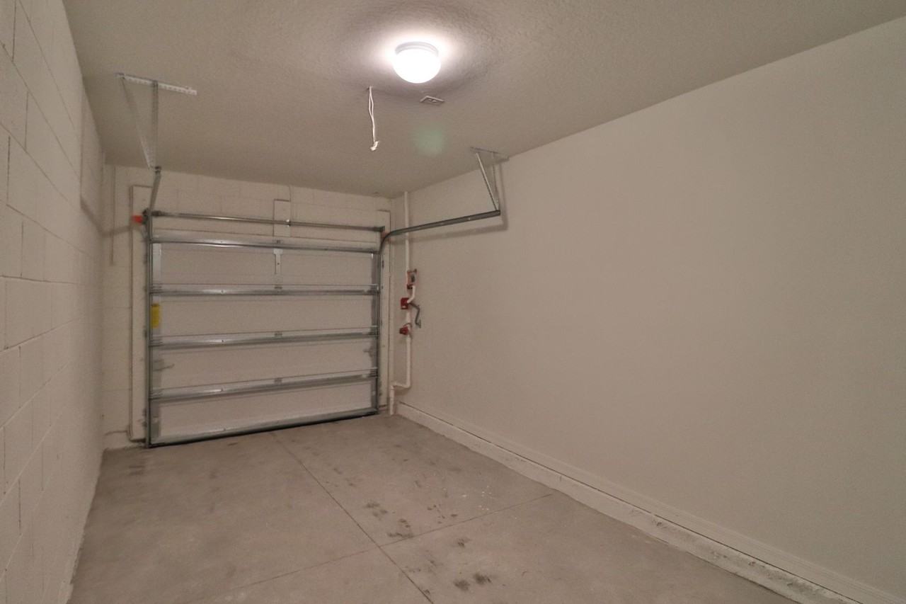 2330 Carrabelle Way - Photo 3 of 16