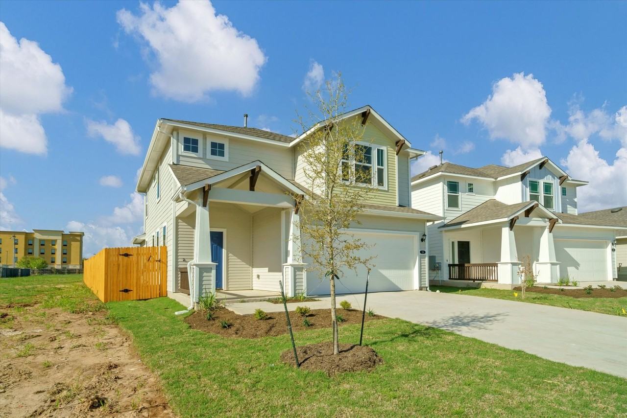 235 Trailside Ln - Photo 3 of 22
