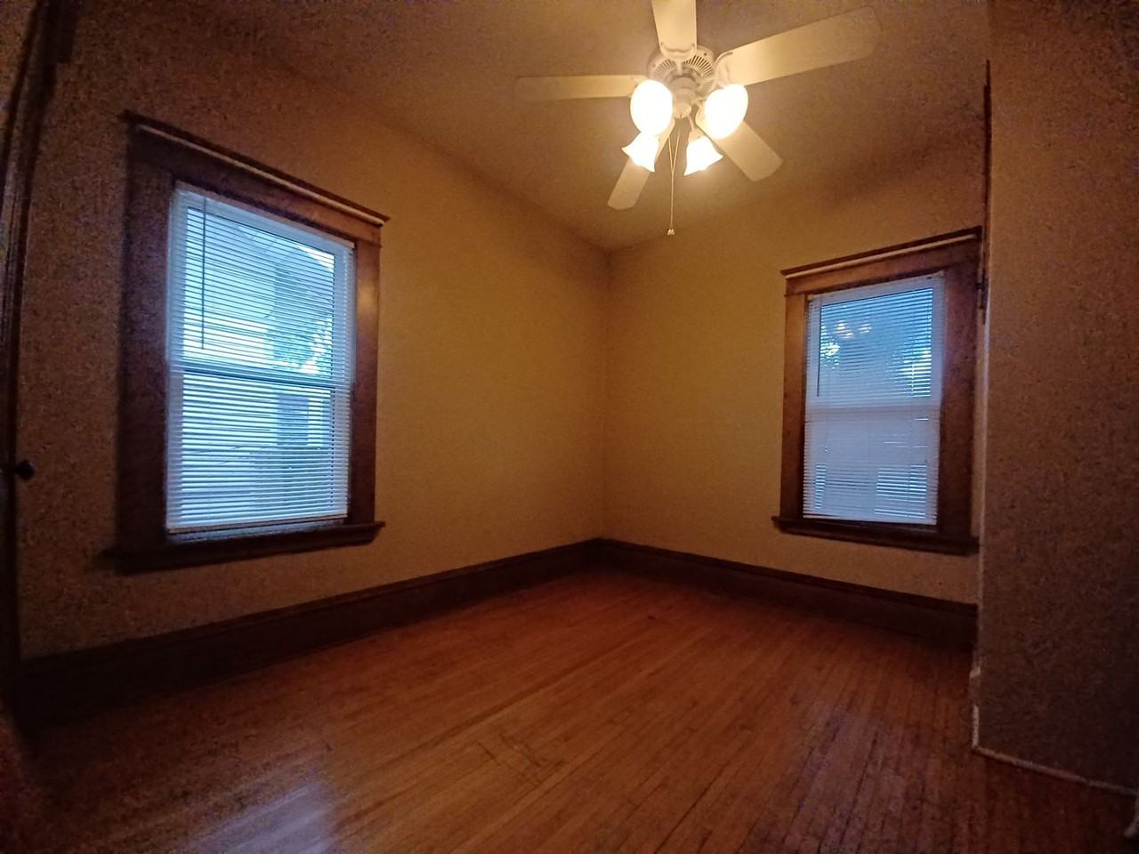 1180 Charles Ave - Photo 3 of 15