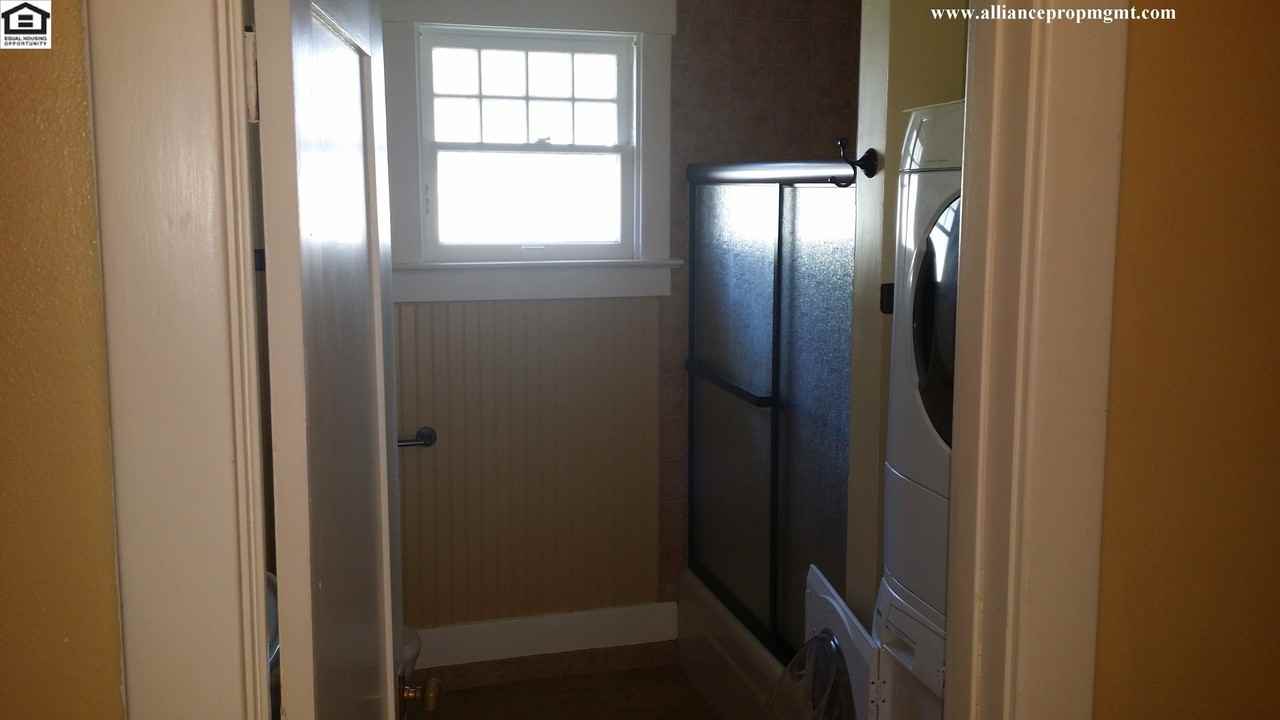 709 S 16th Ave - Photo 3 of 10
