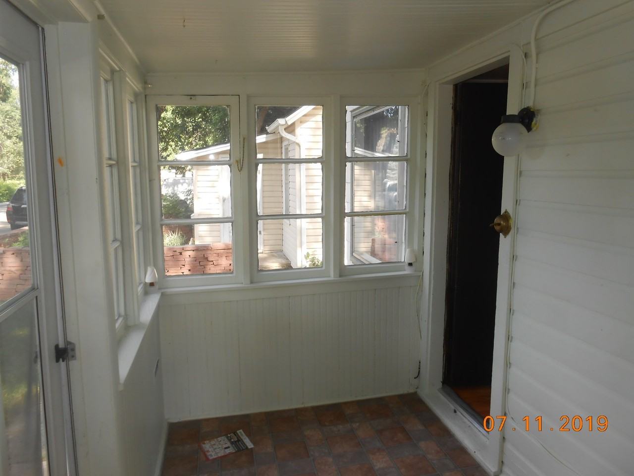 25 Marshall Pl - Photo 3 of 20