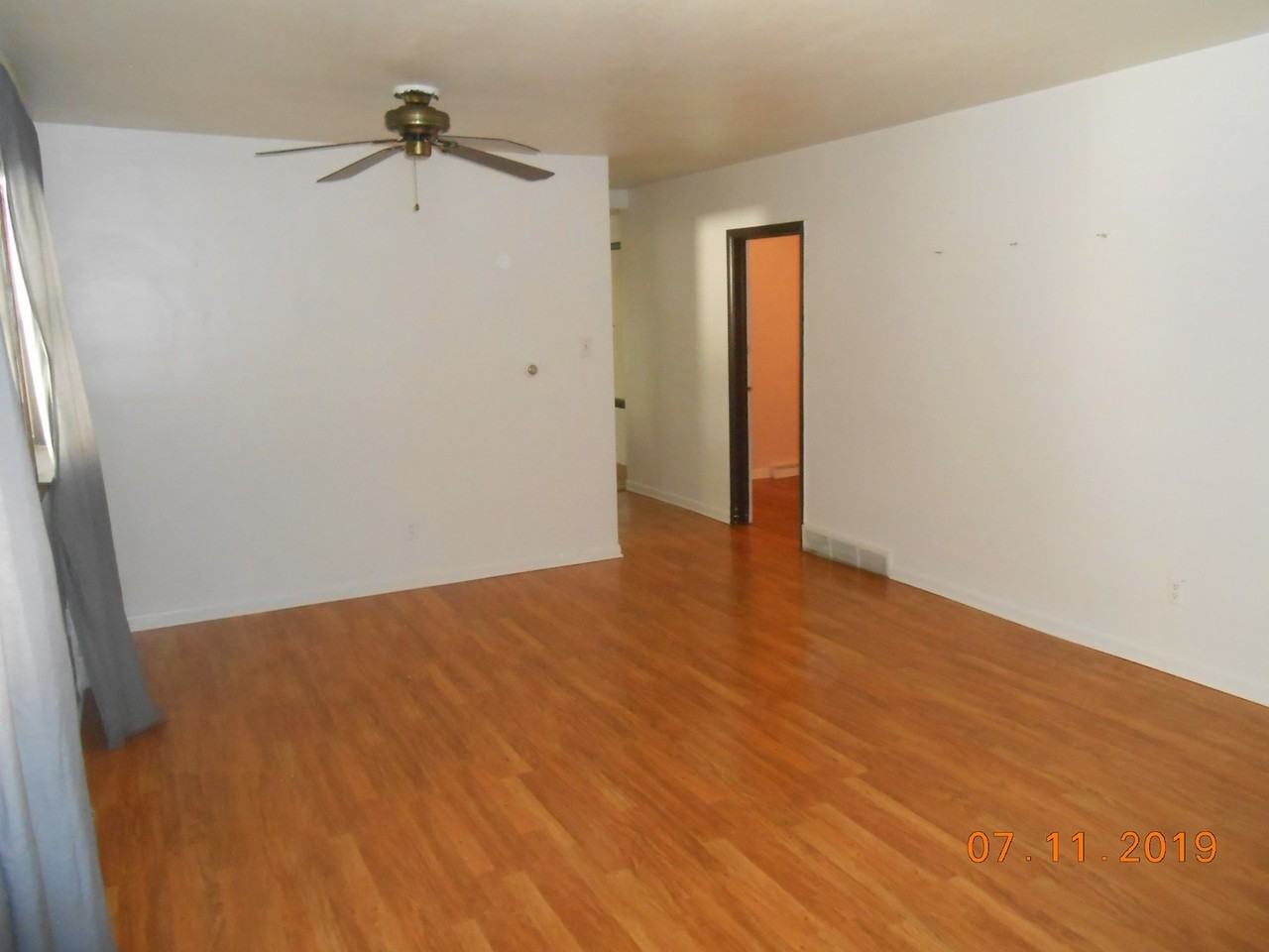 25 Marshall Pl - Photo 4 of 20