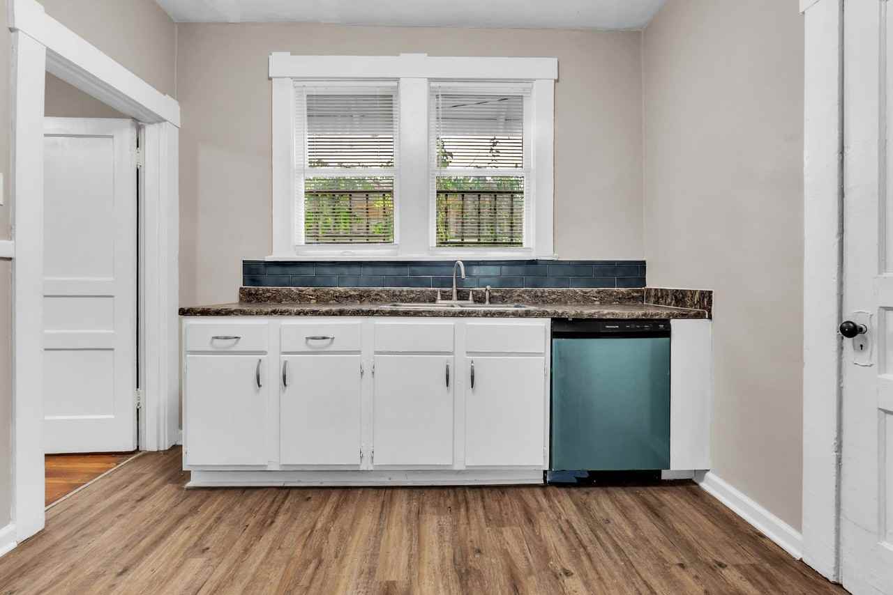 342 N Claybrook St - Photo 5 of 21