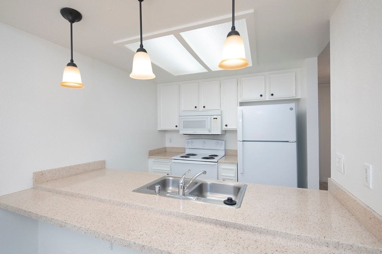 Villa Terraza Apartments - Photo 5 of 24