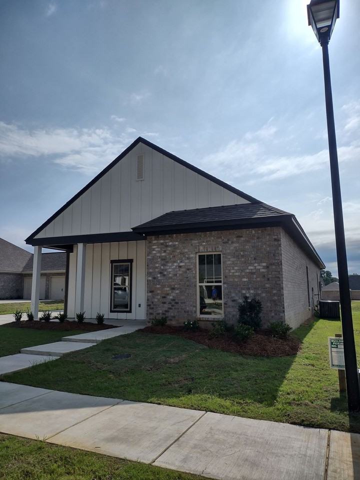 843 Long Leaf Cir - Photo 4 of 29