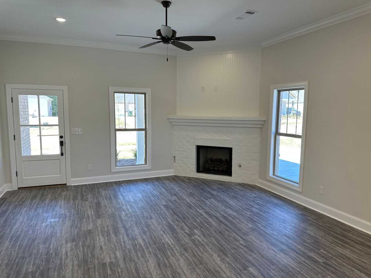 843 Long Leaf Cir - Photo 6 of 29