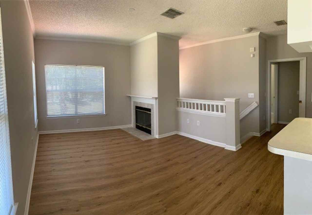 1821 Arbor Lakes Cir - Photo 4 of 20
